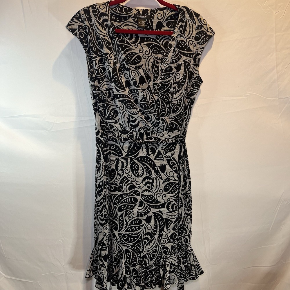 Glamour Women's Floral Black & White Dress Size 14 Sleeveless Dress Shift